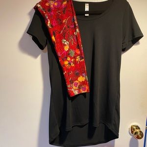 Lularoe solid black XS Classic T & OS Leggings